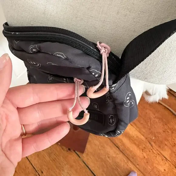 Ganni Smiley Face Crossbody Bag - Picture 6 of 7